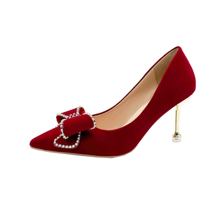 红色婚鞋冬季女秀禾服新娘鞋2025年新款中式小众不累脚结婚高跟鞋