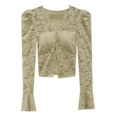 设计感泡泡袖上衣蕾丝