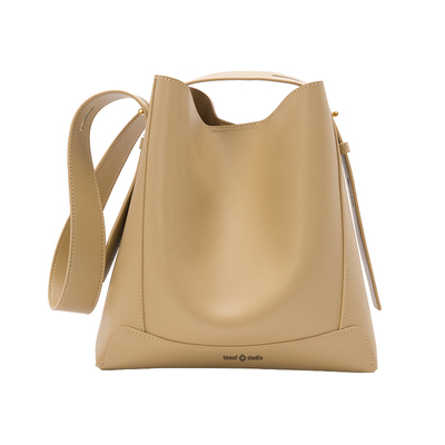 托特包2025流行新款百搭休闲大容量斜挎单肩真牛皮水桶包通勤女式