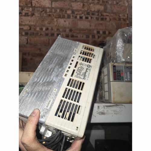 〔议价-可维修〕安川T1000变频器CIMR-TB4V0023ABA 7.5