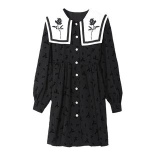 西町村屋连衣裙女百搭春款文艺法式玫瑰绣花植绒连衣裙FA8502001