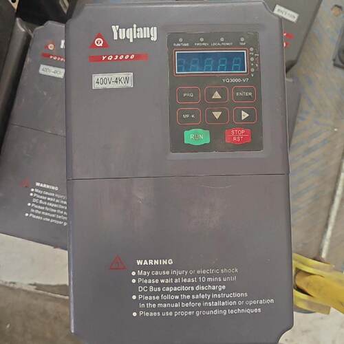 询誉强变频器4KW，YQ3000V7-4004G/5R5P，有
