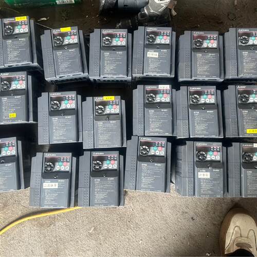议价Mitsubishi Inverter Fr-D740-1.5K-Cht 380V Three-Phase 1