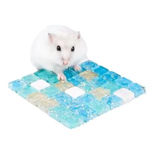 仓鼠夏天降温用品散热板宠物金丝熊龙猫兔子凉席垫避暑冰屋