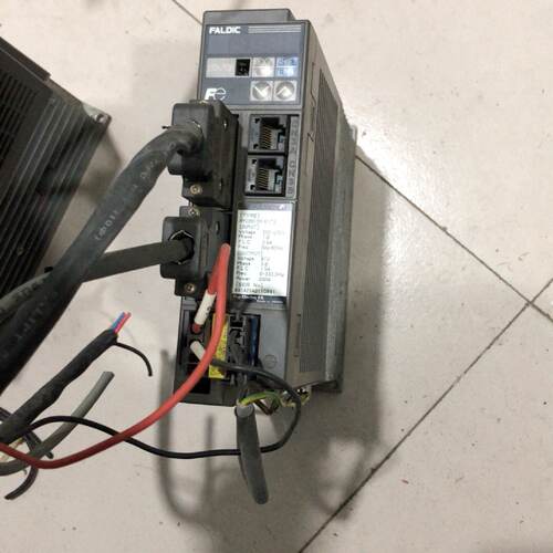 【询价】富士驱动器 RYC201D3-VVT2，200瓦，实物图片，适用