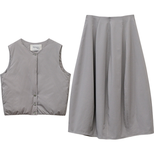 一三良品小个子 日系工装羽绒马甲背心a字花苞半身裙两件套装女冬