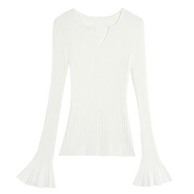 喇叭袖小V领针织打底衫