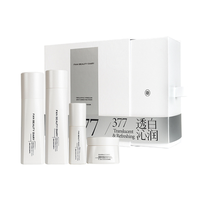 FANBEAUTYDIARY白月光水乳礼盒