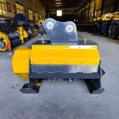 多功能挖机拓荒机荒地开垦除草碎木机山地园林高速路割灌开荒机