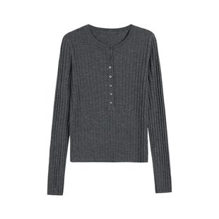 Maven Lin 浅黄色享利领修身显瘦针织衫女秋季薄款贝壳扣叠穿上衣