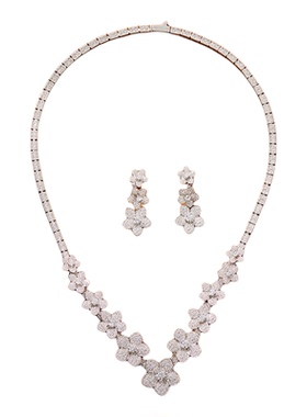 法式轻奢高级感小众花朵闪钻项链晚礼服主婚纱舞台演出晚宴配饰女