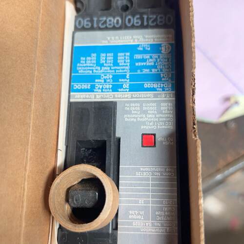 【议价】塑壳断路器，型号ED42020，20A 2极，480