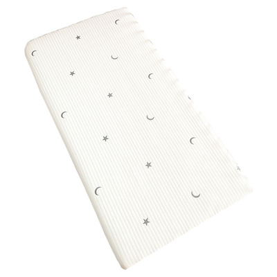 婴儿床笠纯棉绗缝刺绣图案