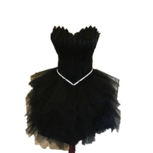 黑色羽毛晚礼服短款显瘦抹胸裙生日万圣节成人礼蓬蓬裙晚宴高级感