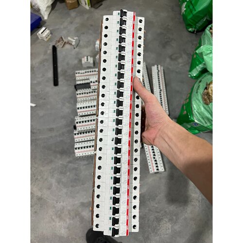 询价下单ABBS201空气开关套装正品拆设备数量多