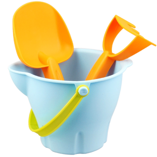 儿童沙滩玩具铲子和桶塑料加厚大号小男孩海边玩沙子挖沙工具套装