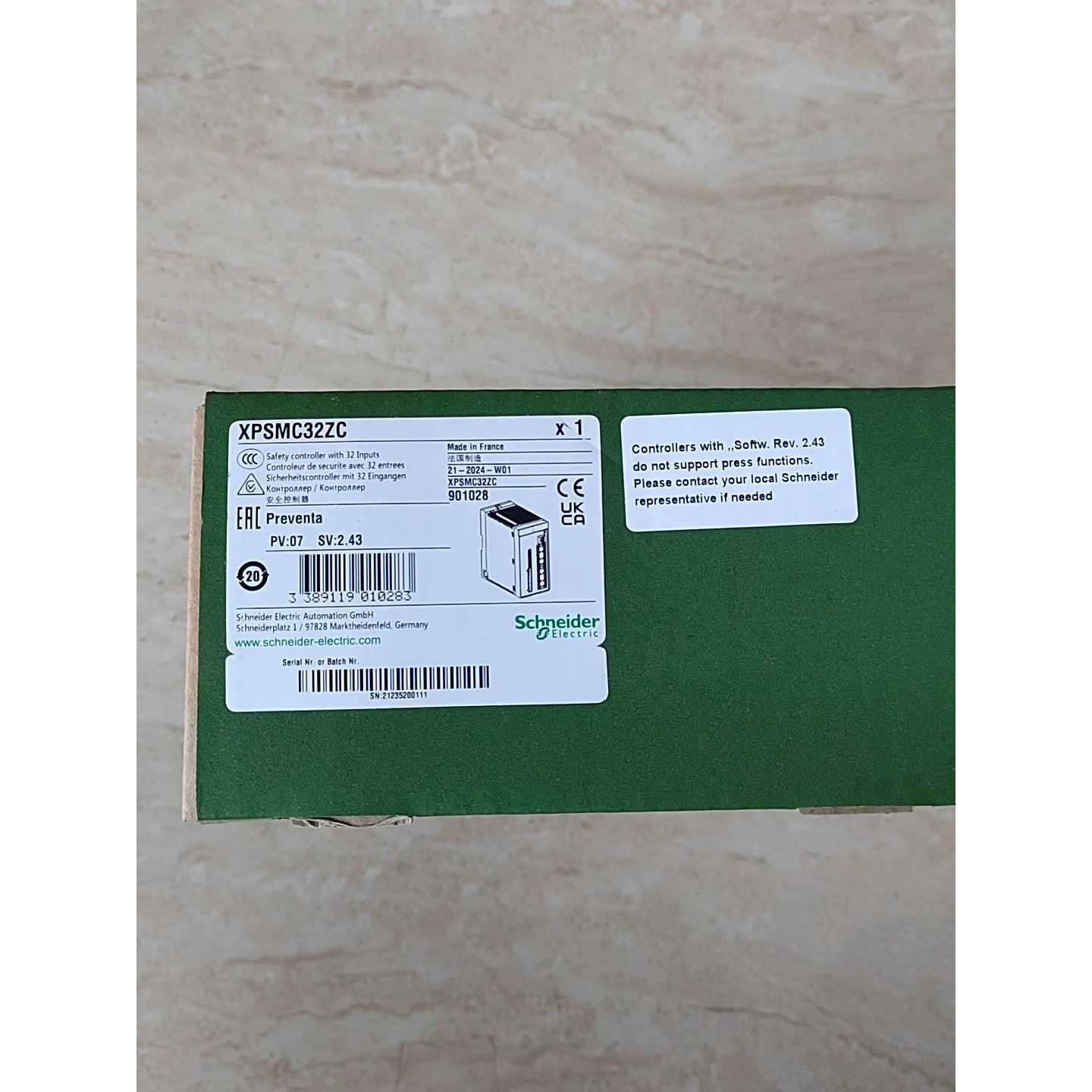 议价XPSMC16Z这个型号施耐德全新原装正品未使用原包装安全控制开