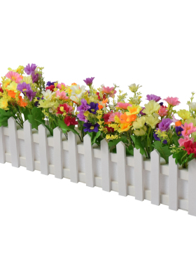 清明节祭奠上坟墓前塑料花