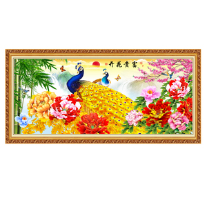 家和轻奢风孔雀图墙壁客厅装饰画