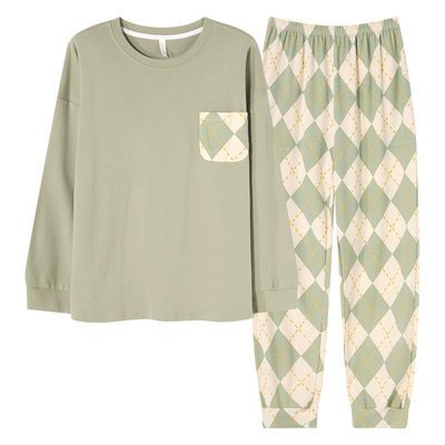 女士自带胸垫一体长袖套装家居服