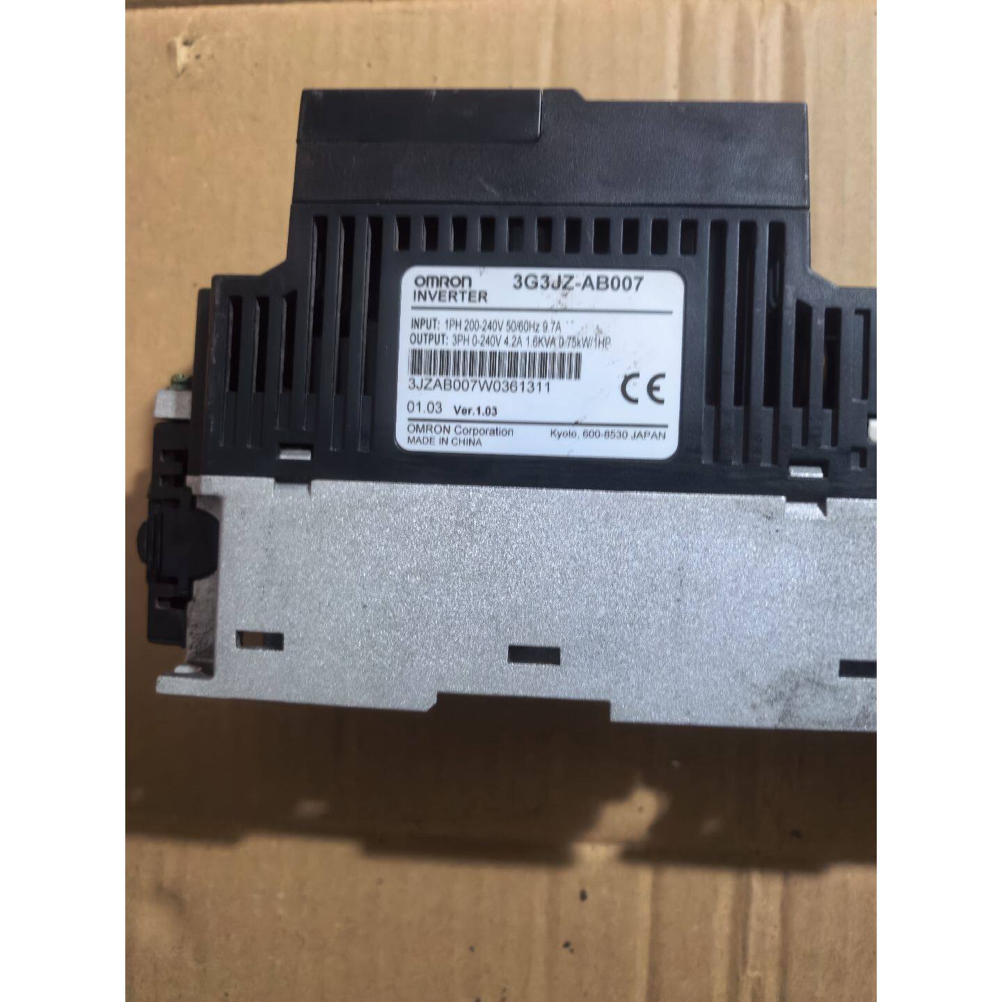 议价欧姆龙变频器220V-0.75KW