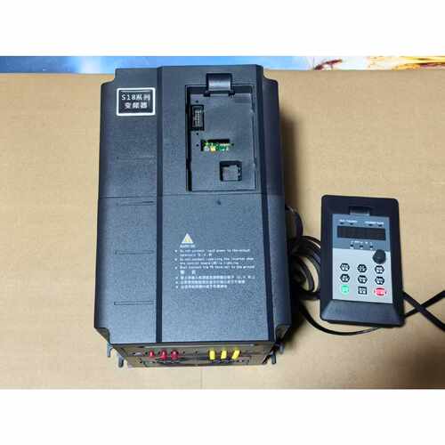 议价S18系列变频器型号S1805R5G307R5维修