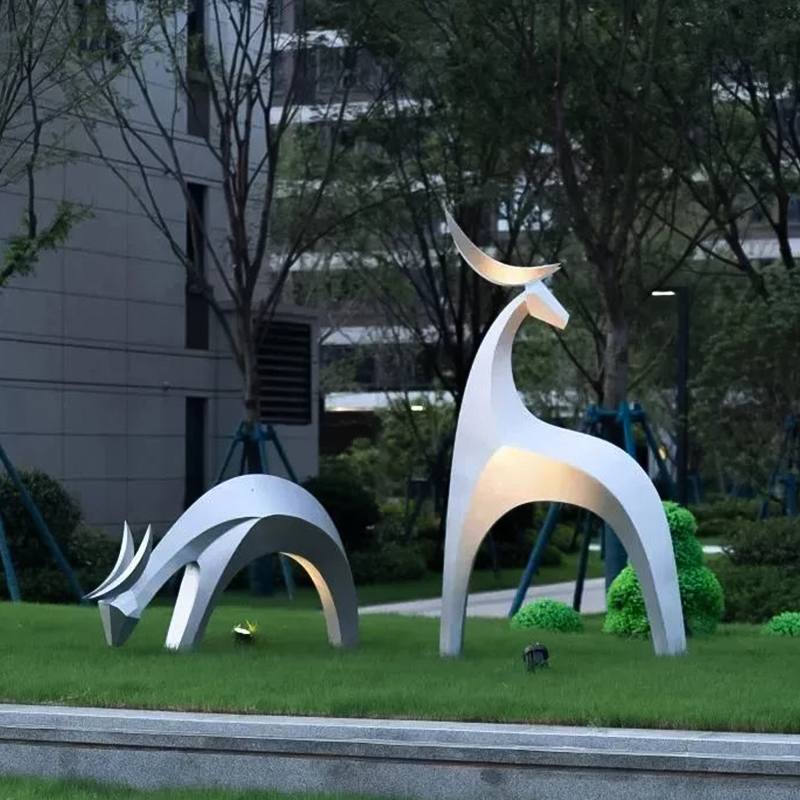 玻璃钢鹿雕塑摆件售楼处户外园林草坪装饰几何抽象梅花鹿景观小品