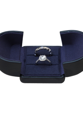 新款1克拉方包仿真钻戒