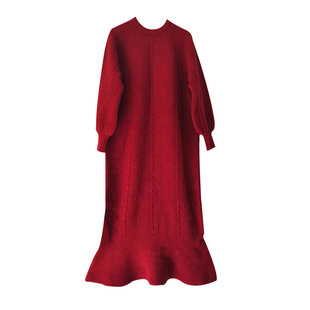 孕雅姿红色圆领针织连衣裙女秋冬长袖简约风修身显瘦长款孕妇裙