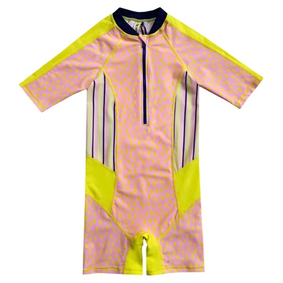 有这么只女童短袖连体泳衣