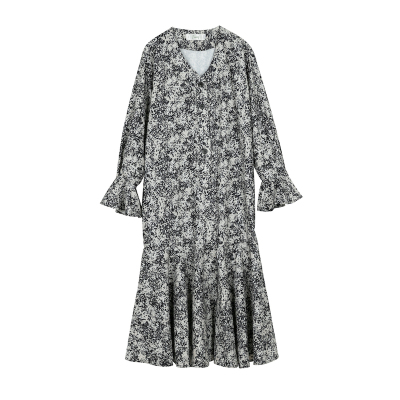 小队限定上架浅驼色针织连衣裙