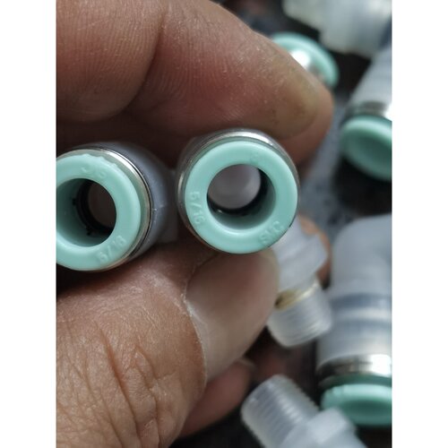 在线议价SMC原装正品拆机弯头PTL601A ，洁净弯头，便宜处