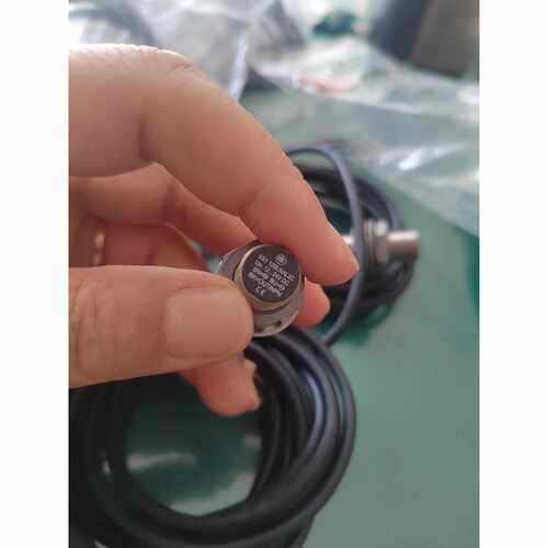 〔议价-可维修〕施耐德XS112BLNAL2C 接近开关 短型40mm M1 工控