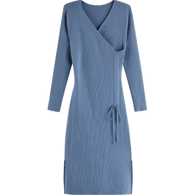 BELLYWEAR时尚v领针织连衣裙