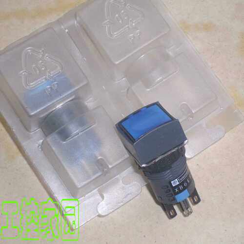 议价XB6ECF6B2C  原装正品施耐德 XB6EFC 正方形蓝色带灯自锁按钮