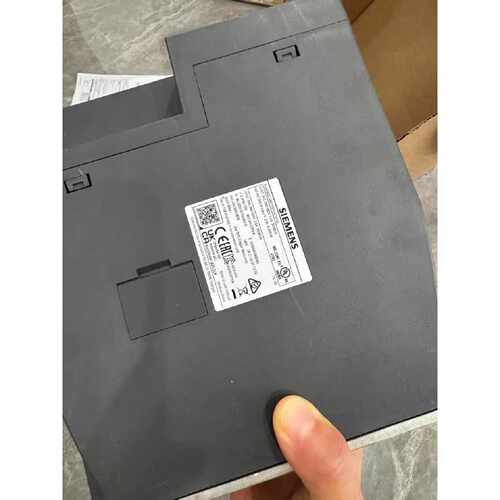 〔议价-可维修〕西门子V90伺服驱动器 6SL3210-5FE10-8UF0 全新均