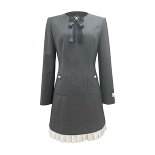 莱茵福莱尔绵羊毛蝴蝶结圆领连衣裙深灰宽松气质典雅设计感25冬新