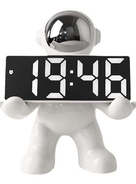 客厅卧室宇航员闹钟轻奢玄关摆件