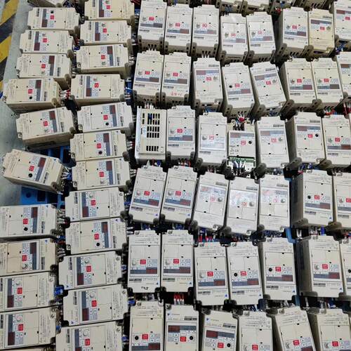 溢价-CIMR-J7AA20P1，安川变频器100w，件，