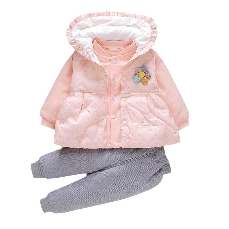 女宝宝婴幼儿夹棉三件套装公主风秋冬棉衣服中厚0-12个月外出服潮