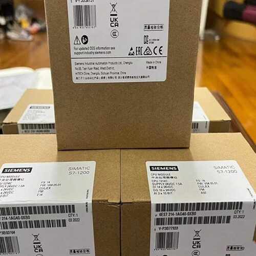 议价全新6ES7232-4HD50-0XB0西门子1232模拟输出6ES72324HD500XB0