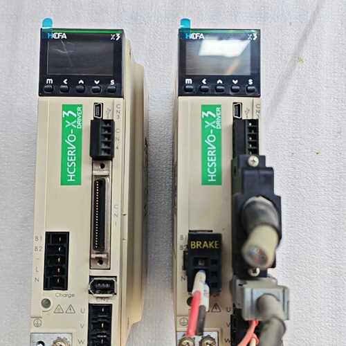 溢价-禾川SV-X3DA040A-D   400W驱动器