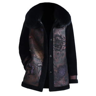 羊剪绒大衣女2025冬新奢华狐狸毛领妈妈海宁羔羊毛毛颗粒皮草外套