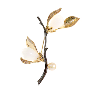 A玉兰花胸针高档女胸花别针秋冬设计感小众奢华气质大衣毛衣西装