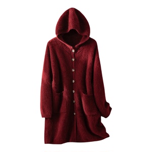 中长款连帽针织外套慵懒感宽松