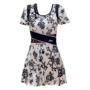 特步游泳衣女士2026年新款时尚显瘦保守连体小胸度假海边性感泳装