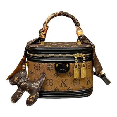 NK品牌网红发财水桶包