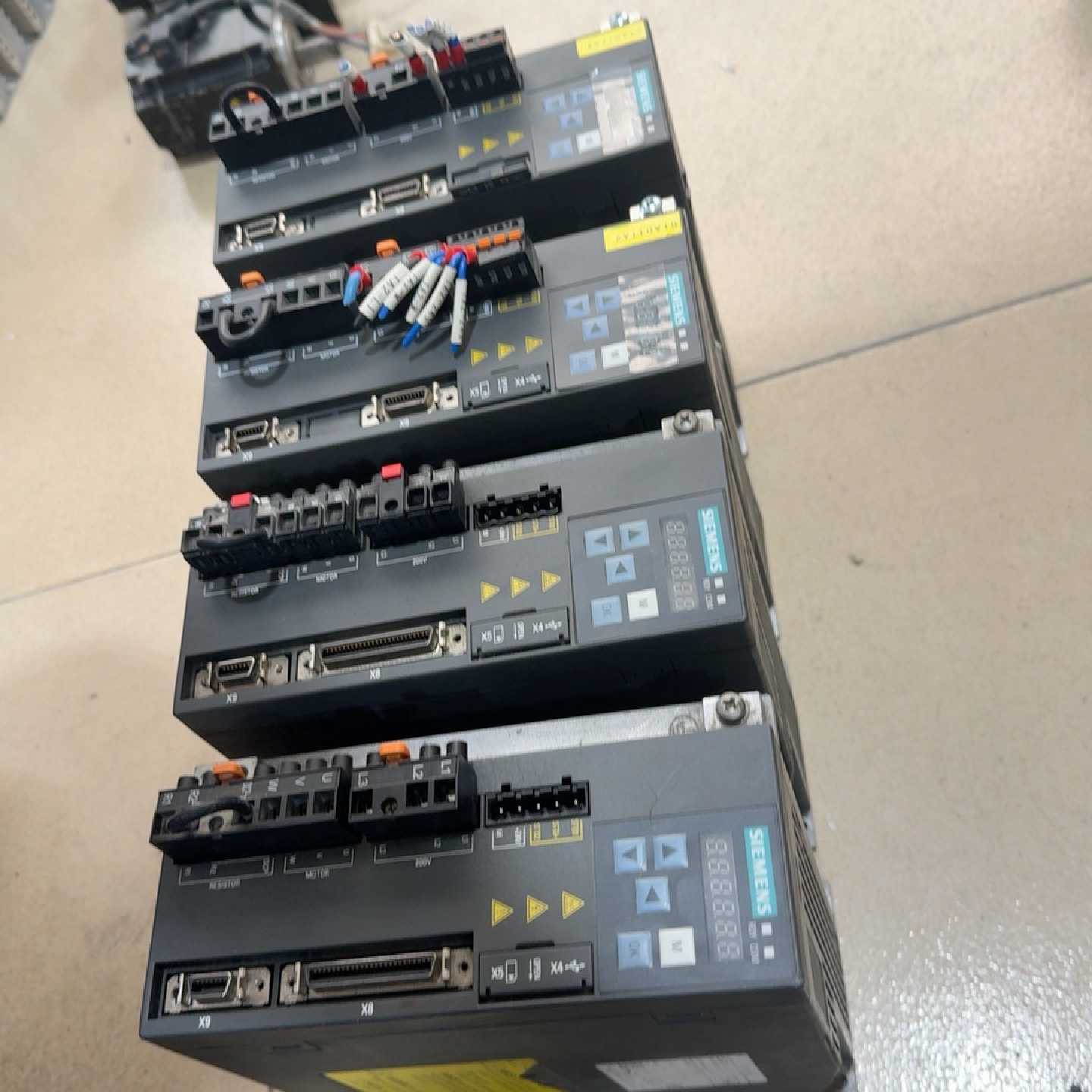 议价西门子驱动器6SL3210-5FB10-8UA00.75k