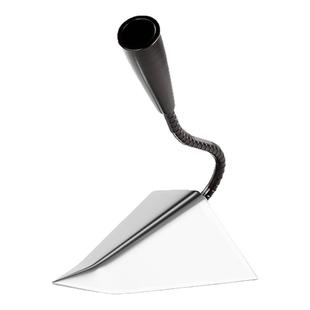 德国开沟三角锄头农用家用种菜锰钢一体挖地开荒松土神器除草农具