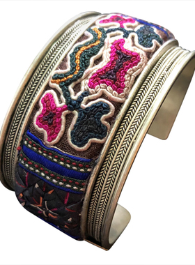 宽边大手镯民方族风绣花苗银老绣